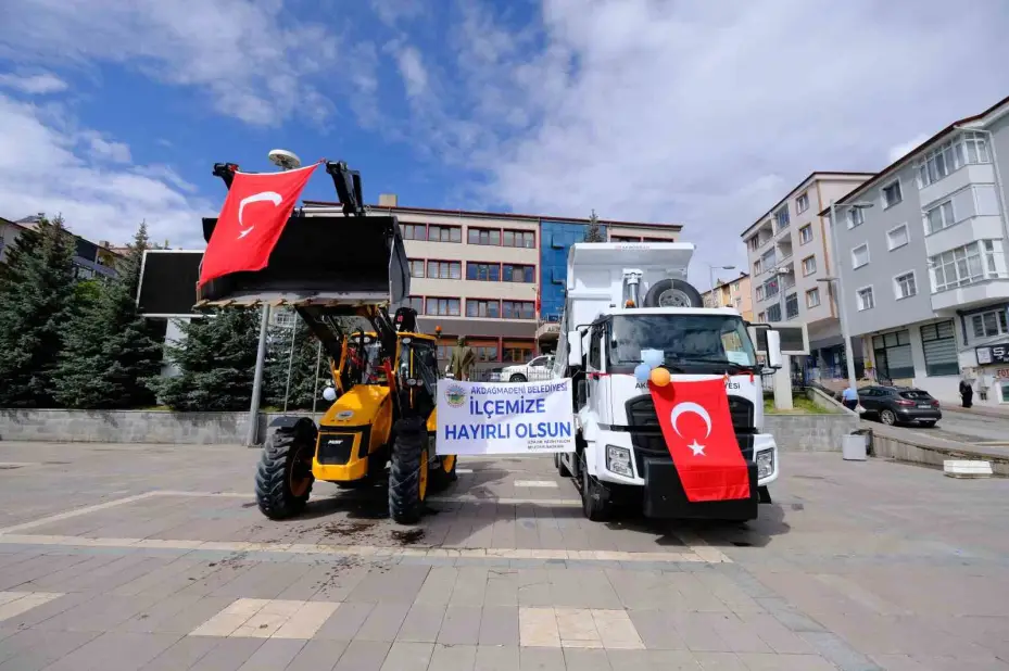 Akdağmadeni Belediyesi araç parkına 11 milyon liralık takviye