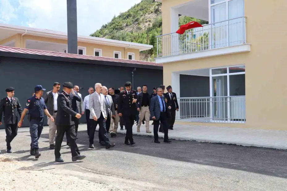 Kazancı Jandarma Karakol Komutanlığı ile lojman binası hizmete açıldı