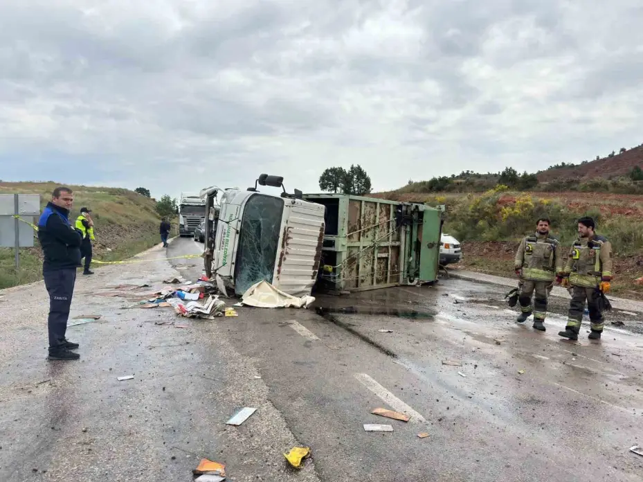 Ankara’da belediye kamyonu kontrolden çıktı: 1 ölü, 1 yaralı
