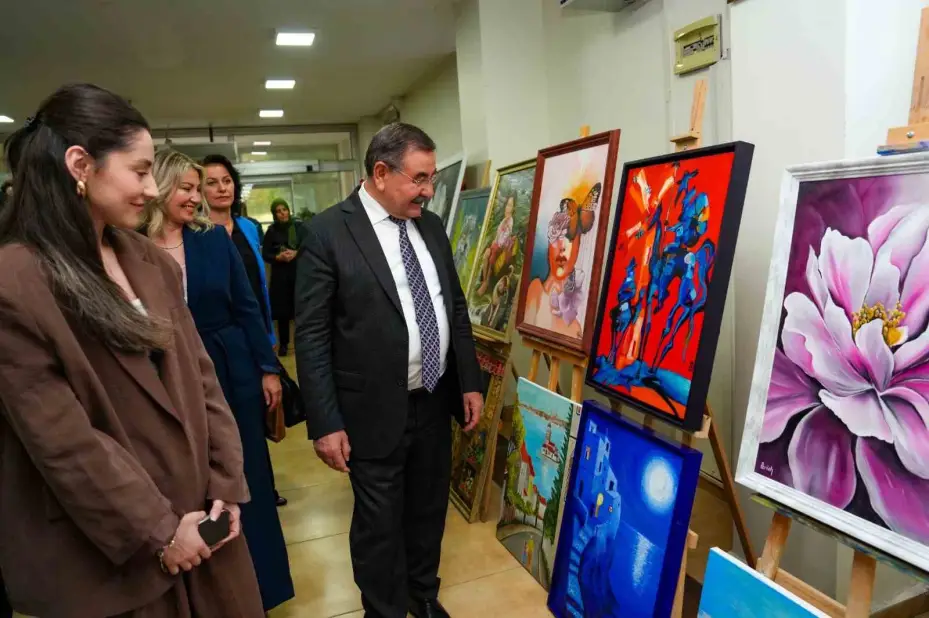 Gölbaşı Belediyesi kültür ve sanat kursiyerlerinden yıl sonu gösterisi