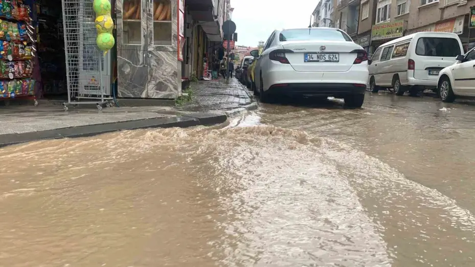 Karaman’da sağanak yağış etkili oldu