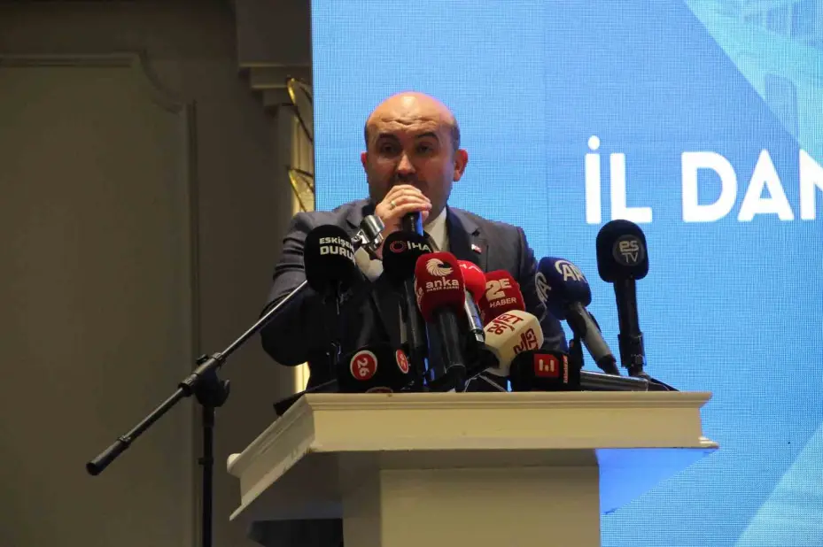 Bakan Bayraktar: "Akkuyu’da dünyanın en büyük nükleer enerji şantiyesi yatırımı devam ediyor"