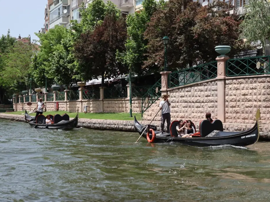 Türkiye’nin Venedik’ini, Venedik nüfusundan daha fazla kişi gezdi