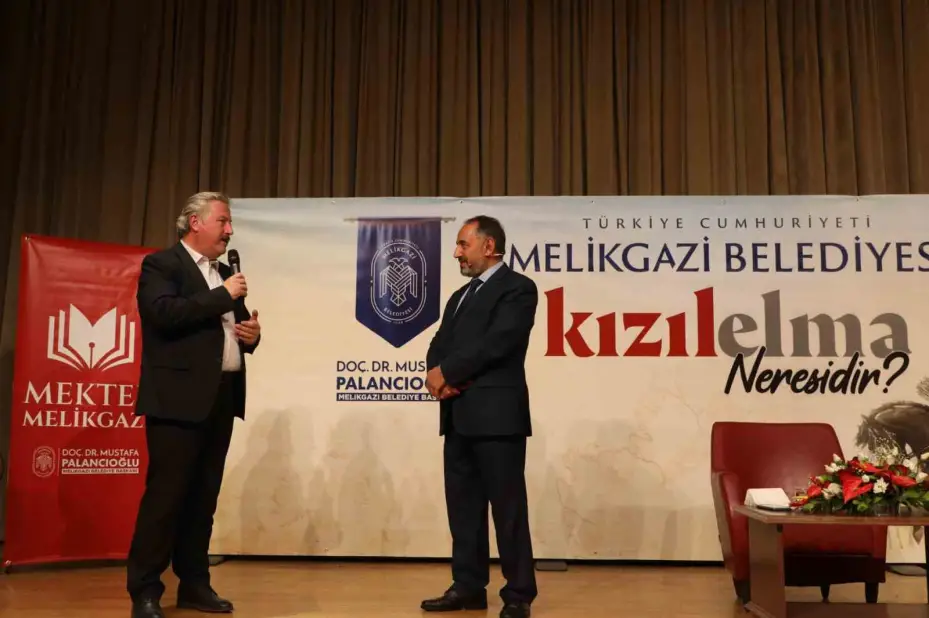 Melikgazi’de ’Kızılelma’ konferansı
