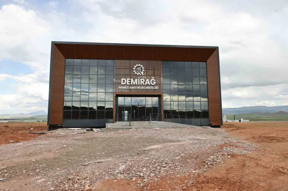 Yatırımın yeni rotasında 12 fabrika üretime geçti, 37 fabrikanın inşaatı sürüyor