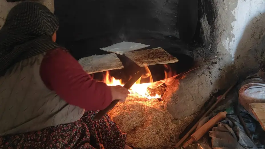 Yozgatlı kadınların imece usulü yufka mesaisi başladı