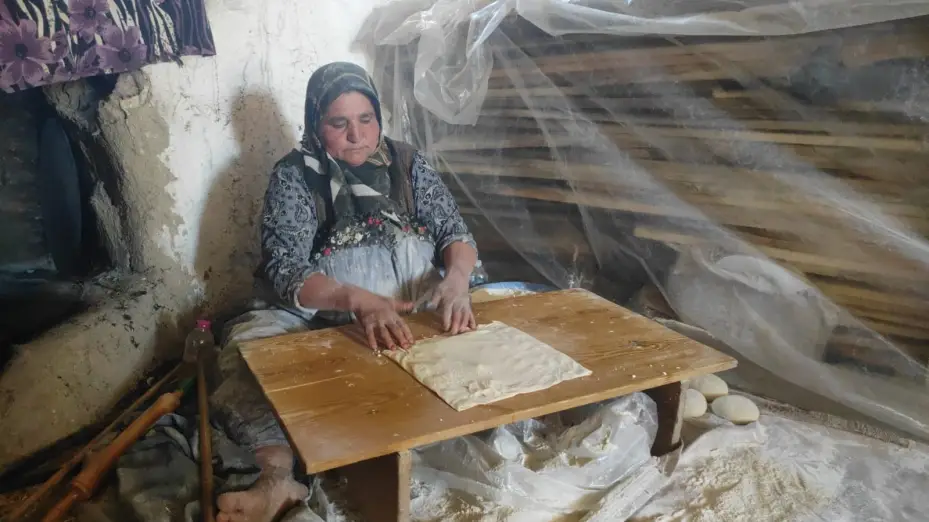 Yozgatlı kadınların imece usulü yufka mesaisi başladı