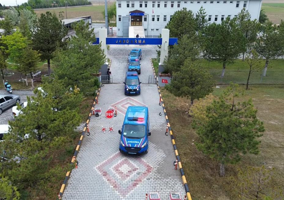Aksaray’da magandaların evinden cephanelik çıktı
