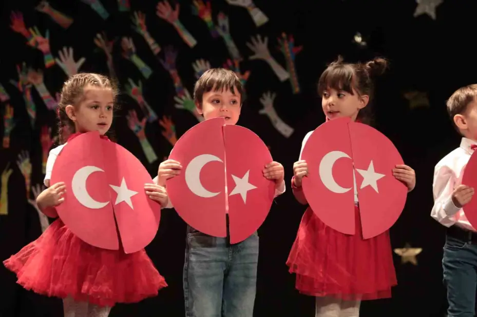 Odunpazarı Belediyesi kreşlerinde mezuniyet coşkusu
