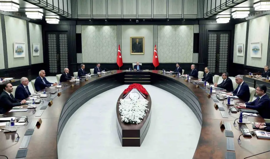 Cumhurbaşkanı  Recep Tayyip Erdoğan başkanlığında kabine toplantısı başladı.