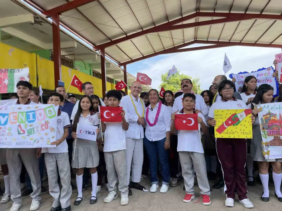 TİKA, Meksika’da kasırgada hasar gören okulu yeniden eğitime hazır hale getirdi