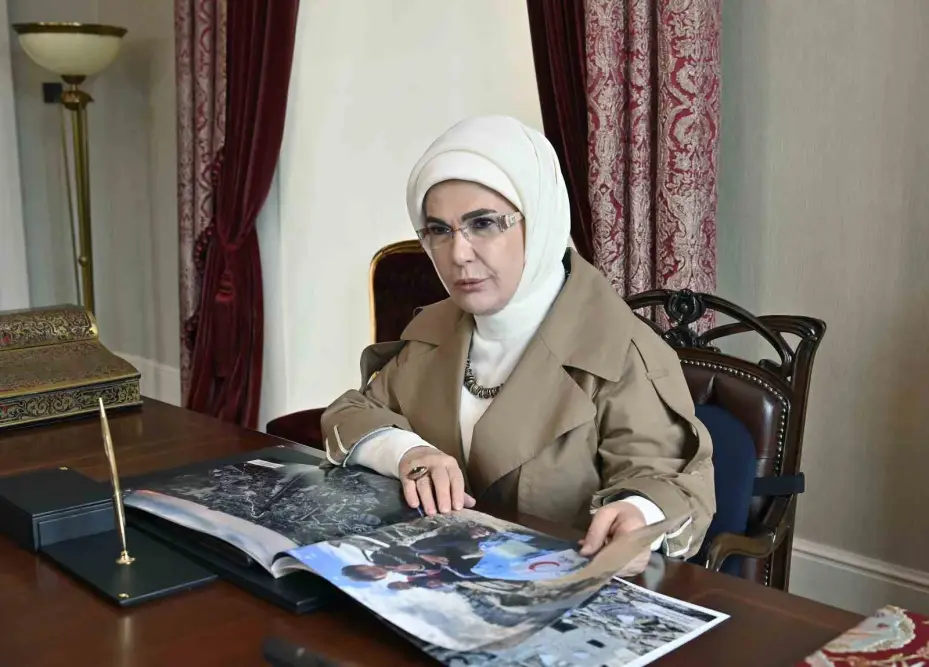 Emine Erdoğan, Türk Kızılay’a kurban bağışında bulundu