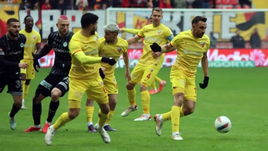 Kayserispor Süper Lig serüvenine devam edecek