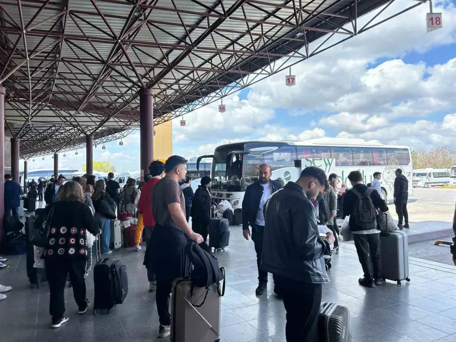 Eskişehir Otogarı’nda bayramda yoğunluğa karşı ek seferler konuldu