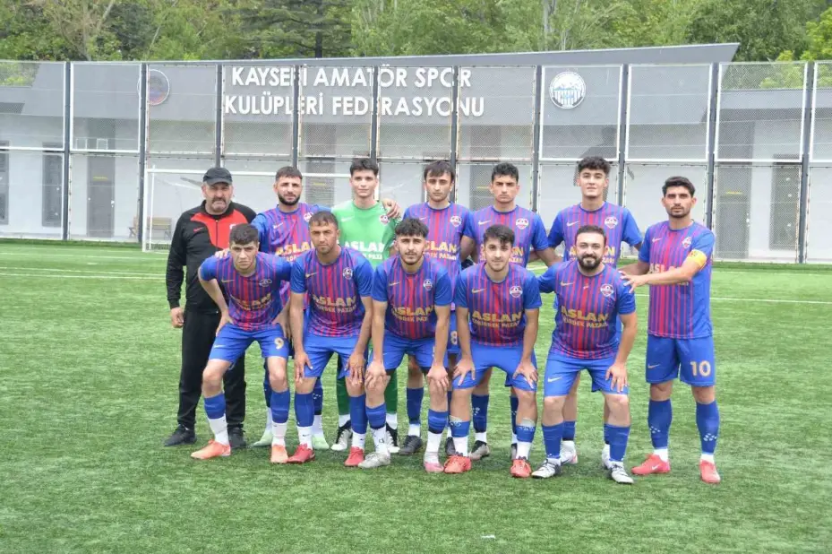 Yeni Esenspor 3 puanı 4 golle aldı