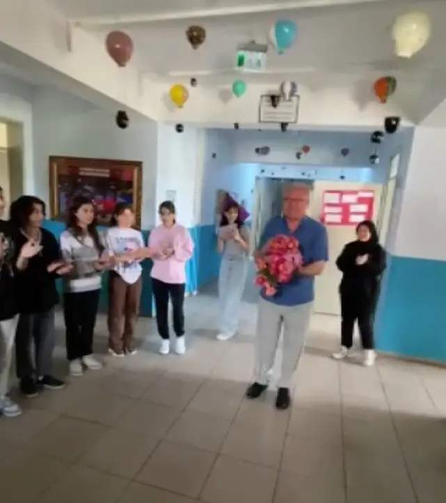 Emekliye ayrılacak okul müdürünü şaşırtan tören