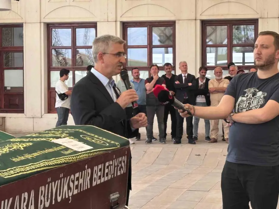 Mersin’de boğularak hayatını kaybeden Mehmet Erdem Akdeniz Ankara’da toprağa verildi