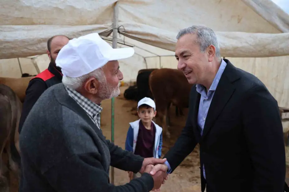 Sivas Belediyesi’nden modern kurban pazarı hizmeti