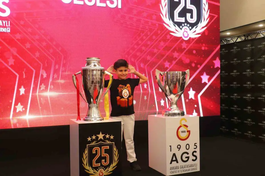 Galatasaray’ın 25. şampiyonluğu Ankara’da kutlandı