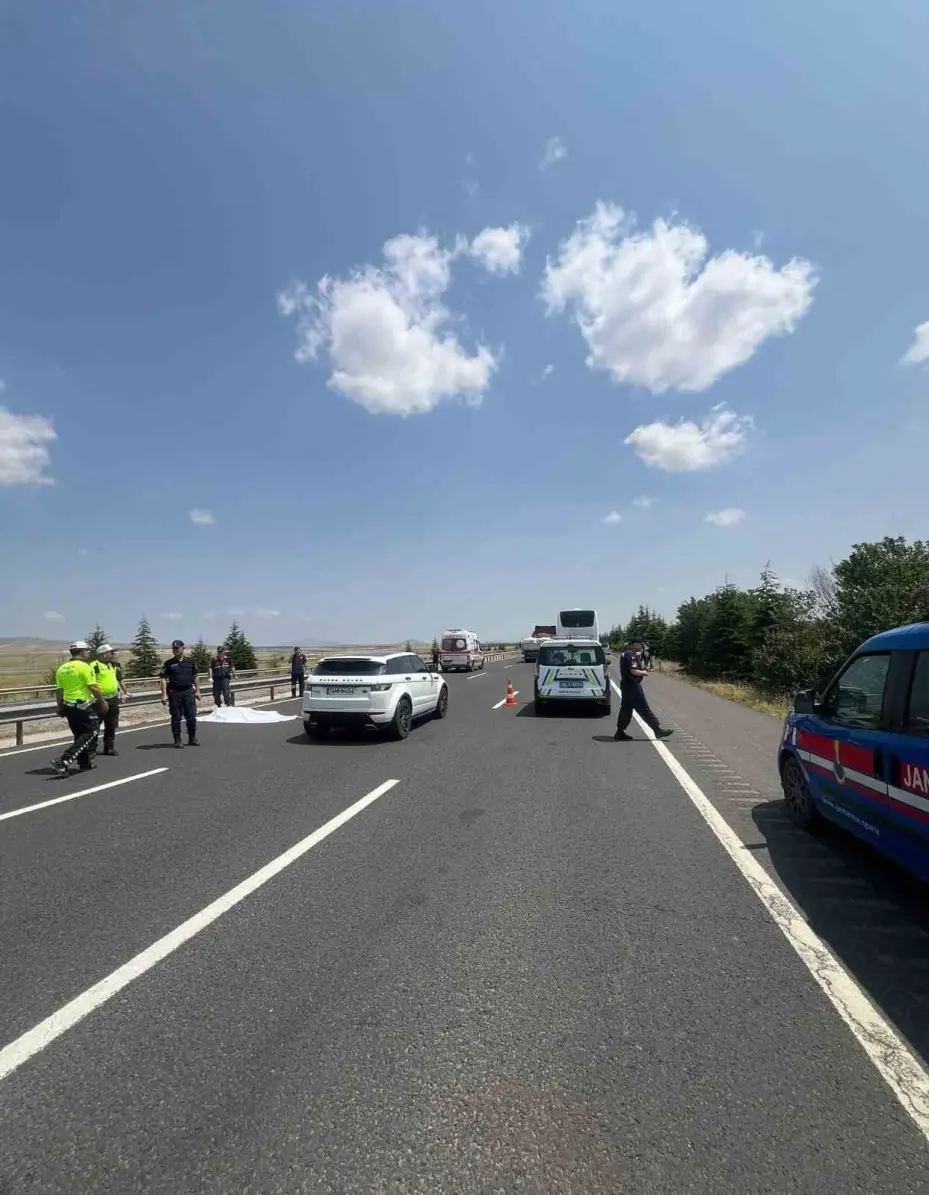 Polatlı otobanda otobüsün çarptığı yaya hayatını kaybetti