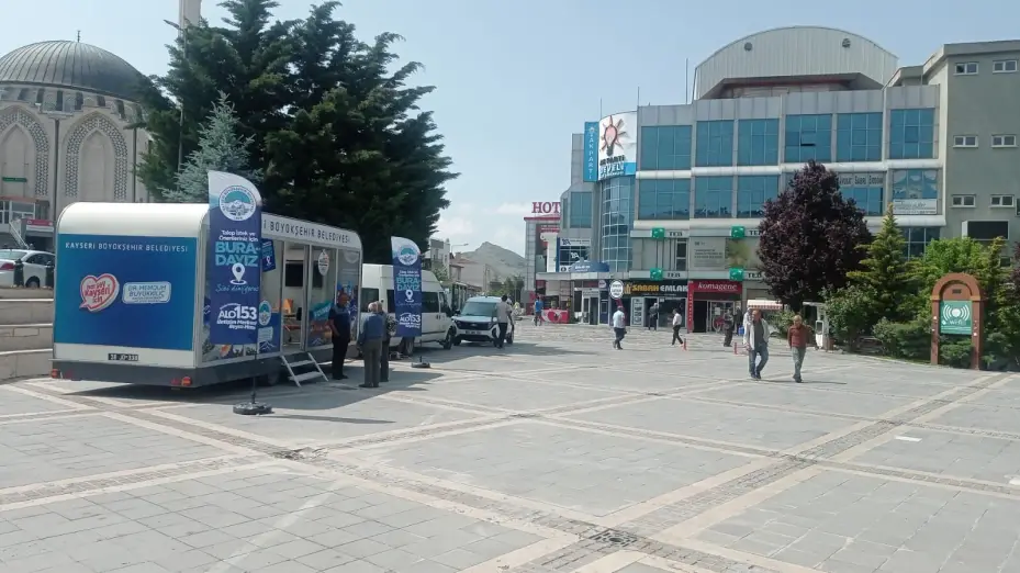 Büyükşehirin Mobil Beyaz Masa Birimi ile hizmet her yerde