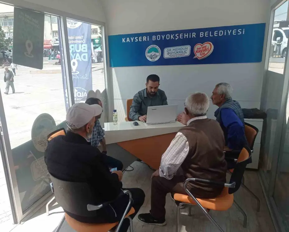 Büyükşehirin Mobil Beyaz Masa Birimi ile hizmet her yerde