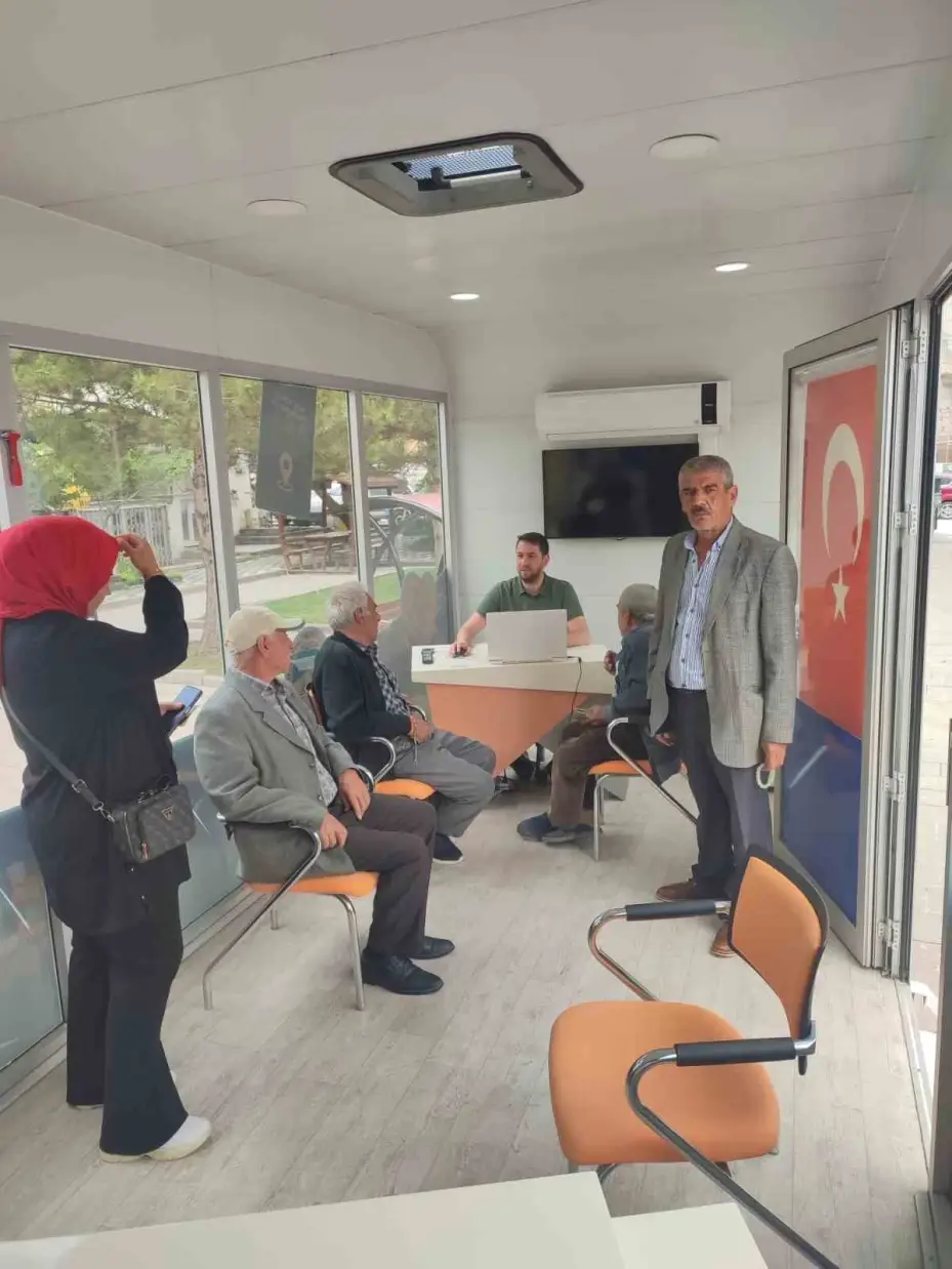 Büyükşehirin Mobil Beyaz Masa Birimi ile hizmet her yerde