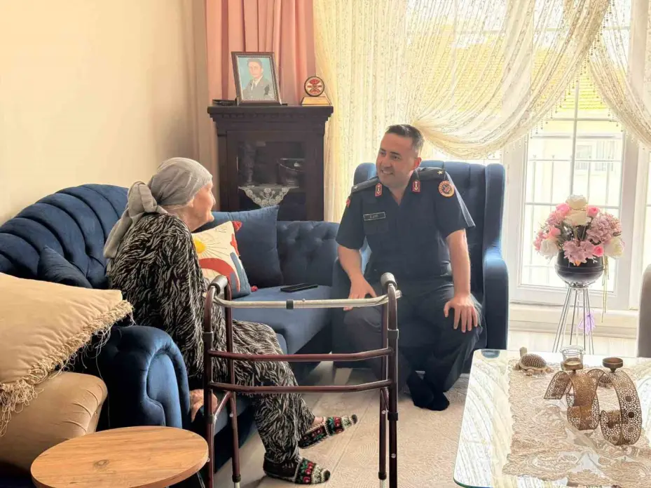 Polatlı Jandarma Karakol Komutanı İleri’den şehit ailesine ziyaret