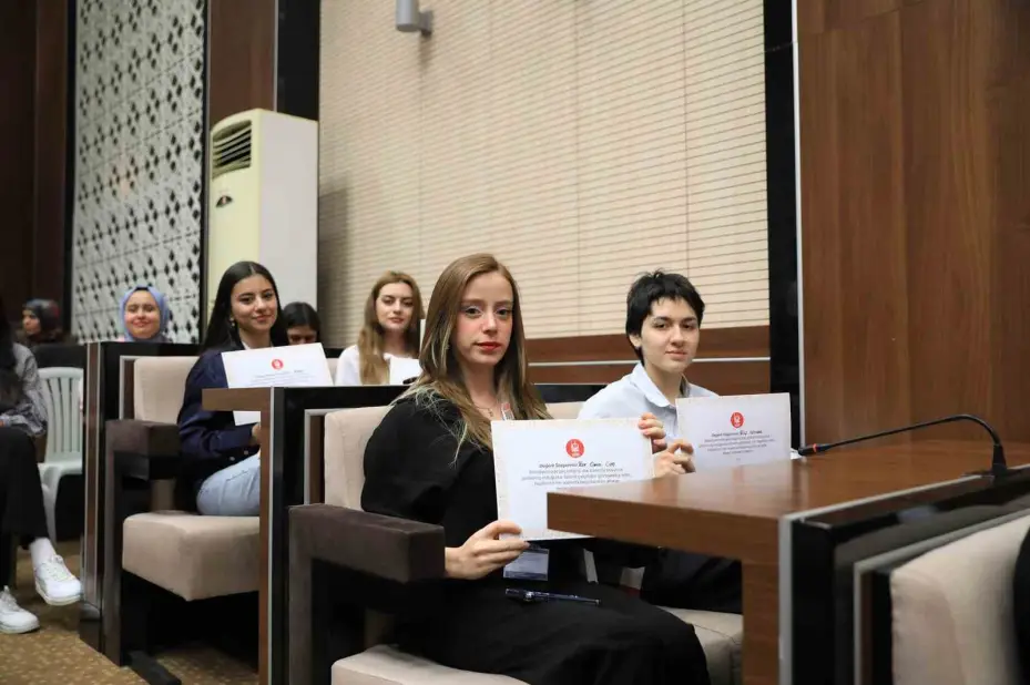Stajyer öğrencilere anlamlı veda