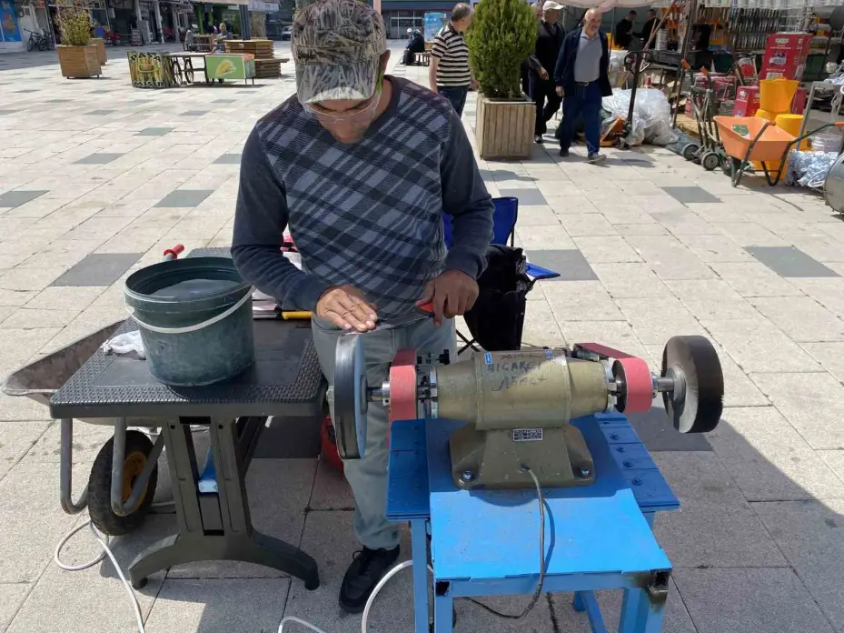 Amacına uygun kullanılmayan bıçaklar yaralanmalara neden oluyor