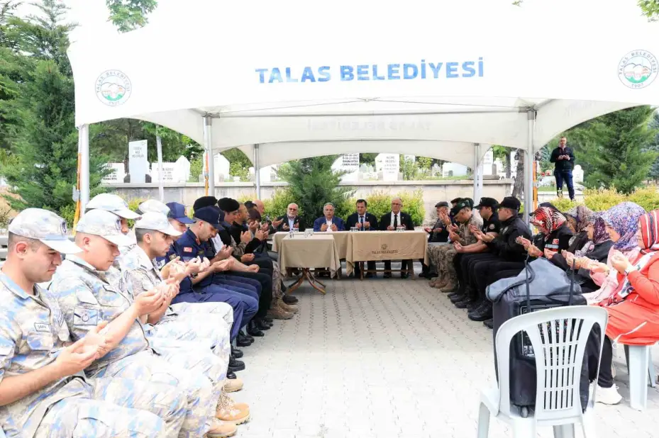 Talas’ta şehitlere bayram anması
