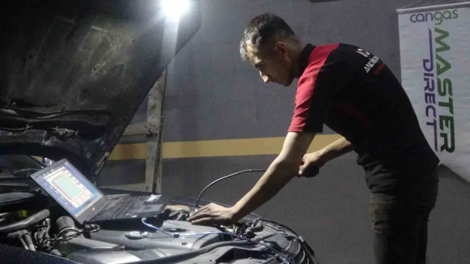 Ustalar uyardı: Yolculuk öncesi araç bakımına dikkat
