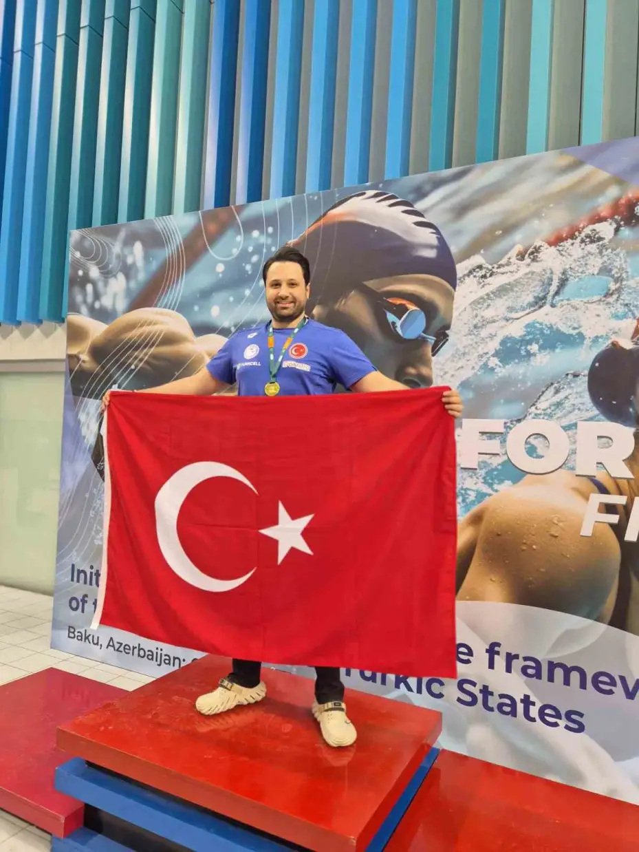 Niğdeli sporcu Ahmet Eskalen Bakü’den altın madalya ile döndü