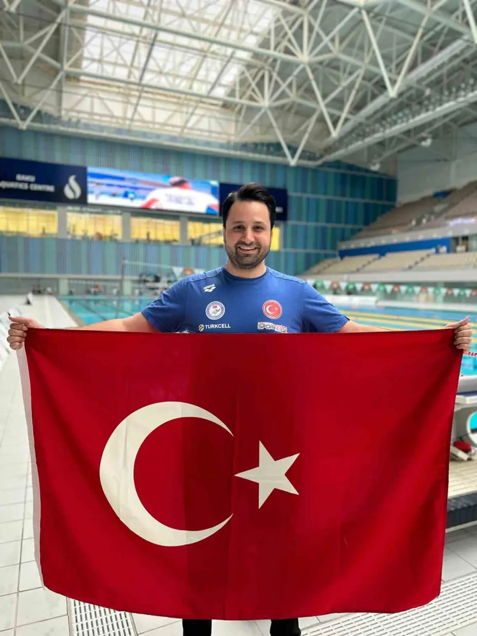 Niğdeli sporcu Ahmet Eskalen Bakü’den altın madalya ile döndü