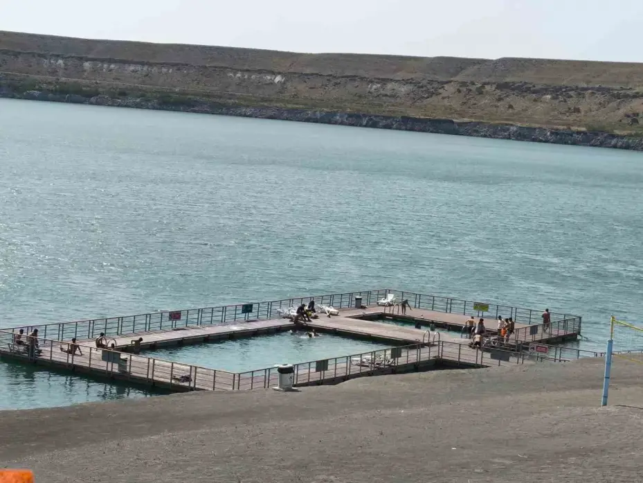Karapınar’ın gözdesi Acıgöl’e bayramda ziyaretçi akını