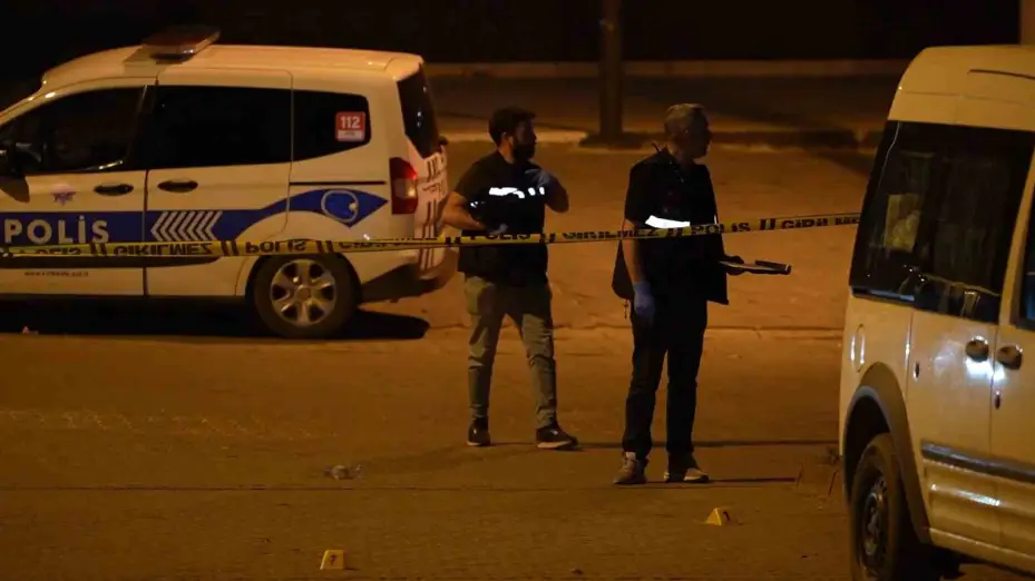 2 yıl önce kendisini sakat bırakan husumetlisini, tabancayla ağır yaraladı
