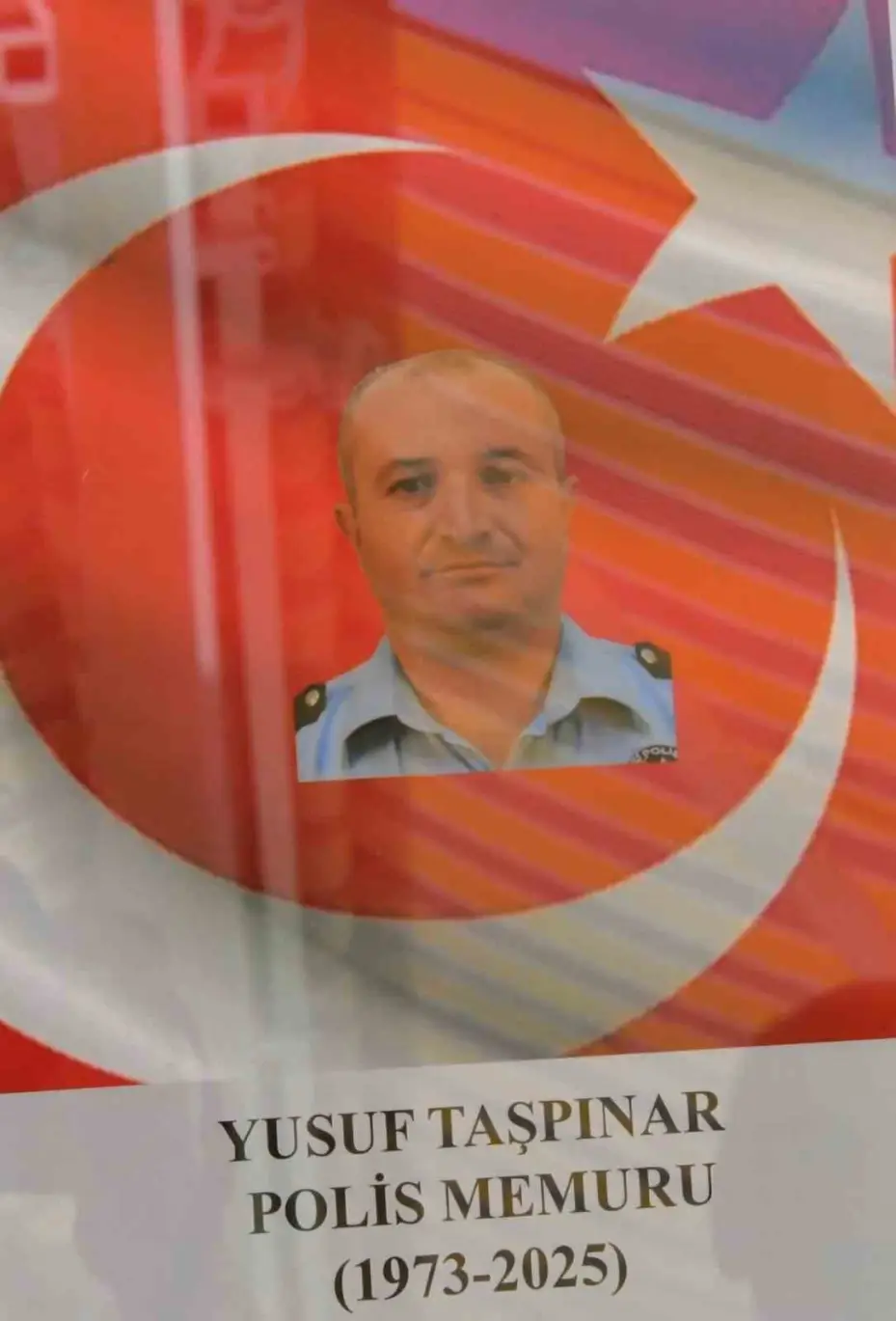 Kurban keserken kalp krizi geçiren polis memuru hayatını kaybetti