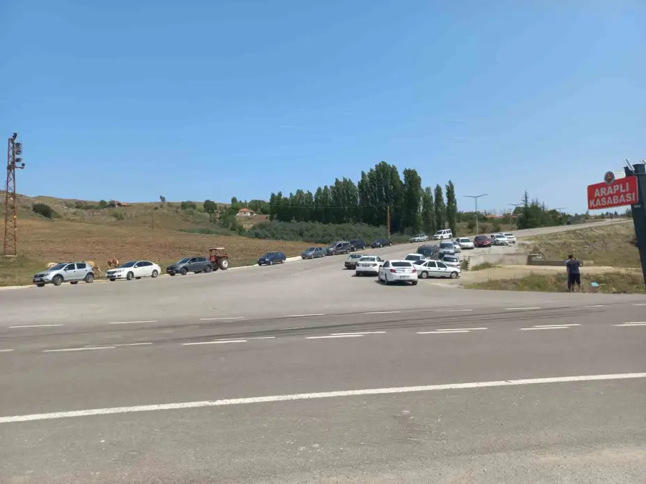 Yozgat’taki bu yol tehlike saçıyor, kasaba halkı çözüm bekliyor