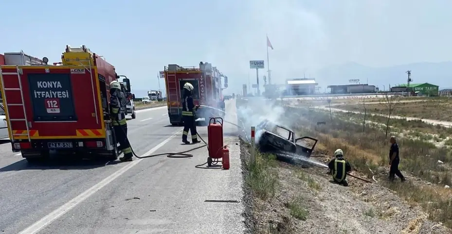 Karapınar’da otomobil yanarak kullanılamaz hale geldi
