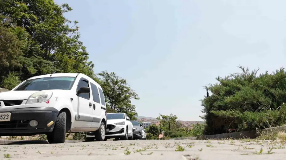 Kırşehir’de otopark sorunu tarihi alanı tehdit ediyor: Kalehöyük otoparka döndü