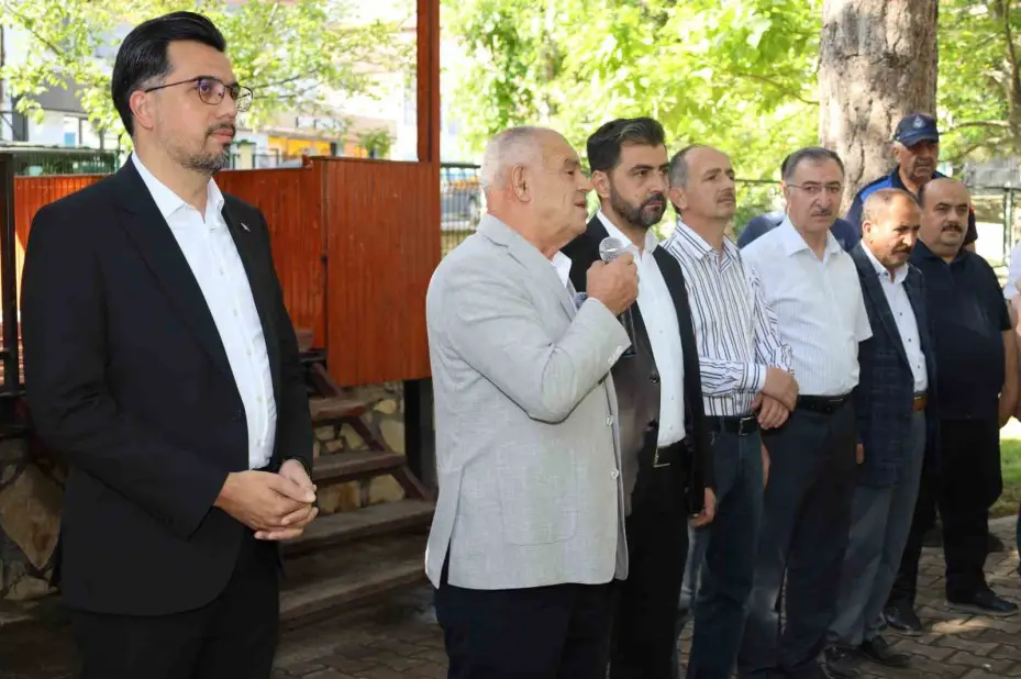 Başkan Öztürk belediye personelleri ile bayramlaştı