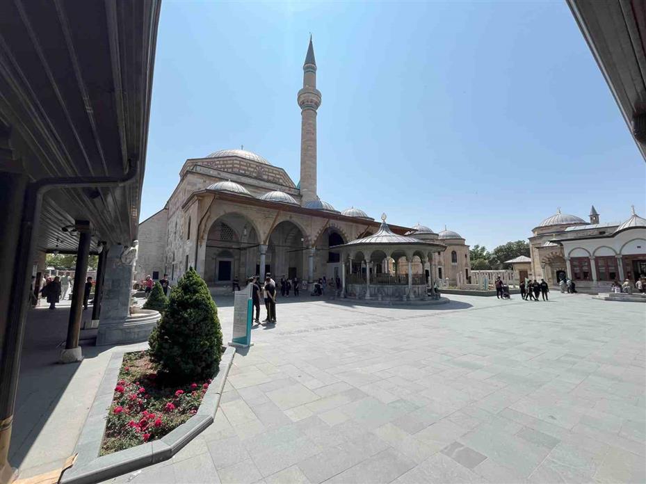 Mevlana Müzesi bayramda 50 binden fazla ziyaretçiyi ağırladı