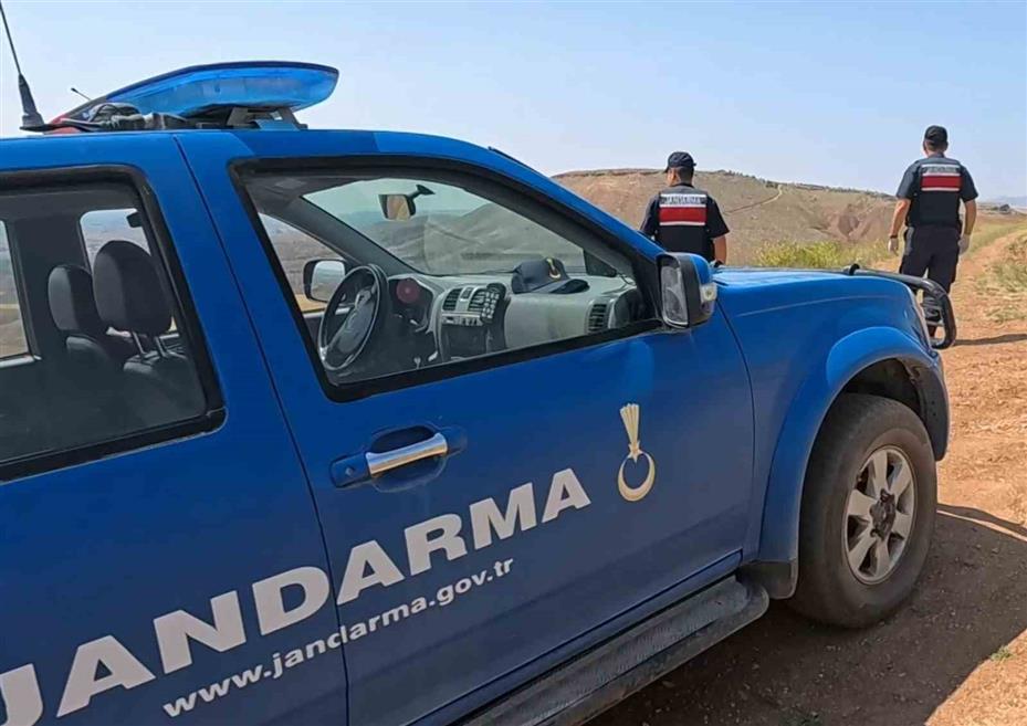 Kayıp genç dağda ağır yaralı bulundu