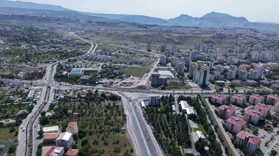 Büyükşehir, Kartal Katlı Kavşağı Projesi için alternatif güzergâh çalışmalarına başladı