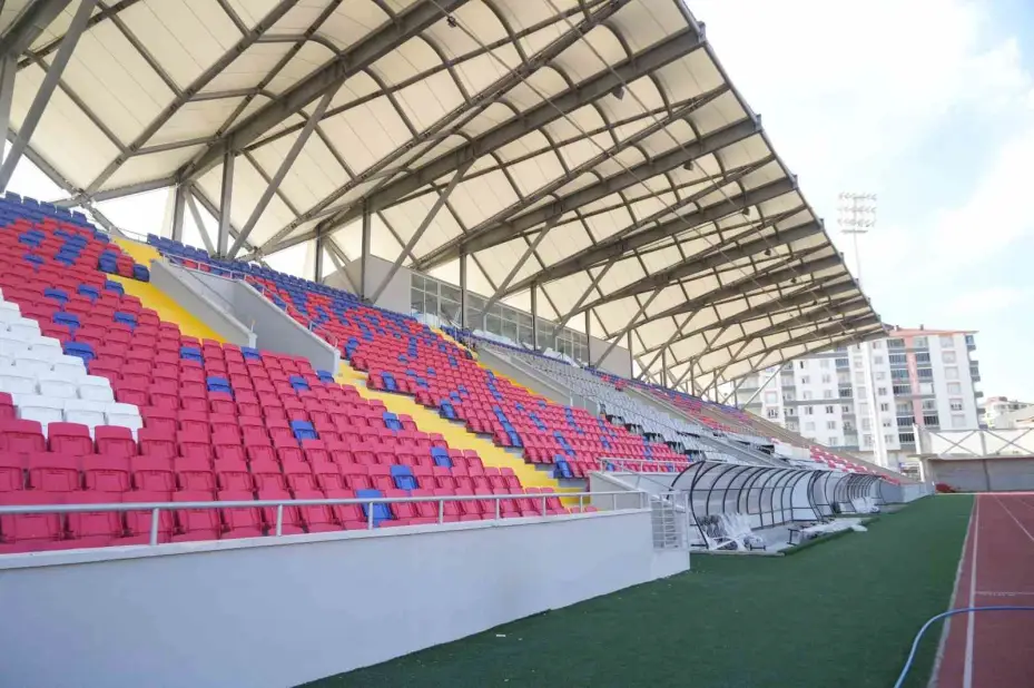 Niğde yenilenen stadyumuna kavuşuyor