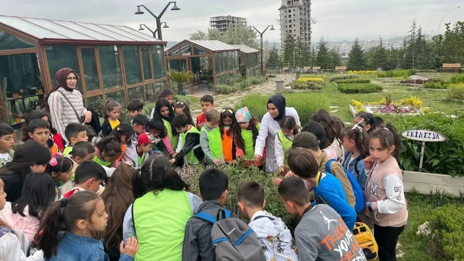 Endemik Vadi öğrencilerin yoğun ilgisiyle karşılaşıyor