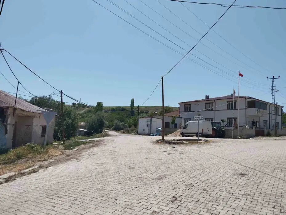 Sivas’ta 4.0 büyüklüğünde deprem