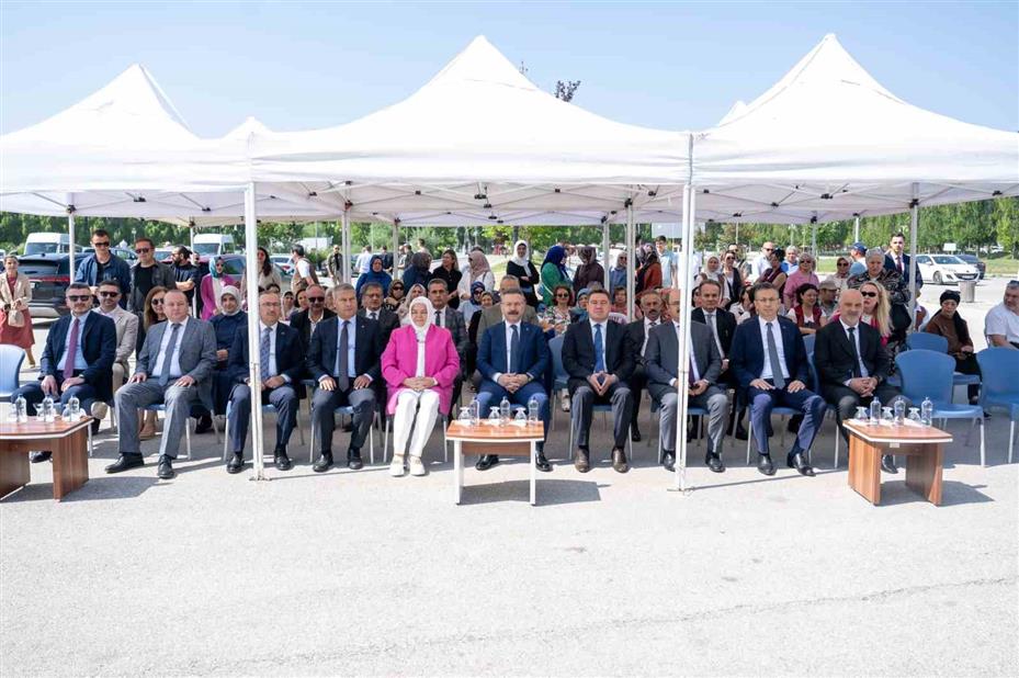 ’Hayat Boyu Öğrenme Yıl Sonu Sergisi’nin açılış töreni yapıldı