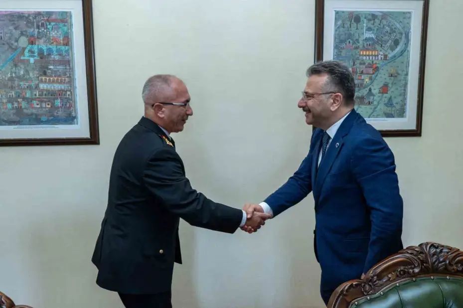 İl Jandarma Komutanı Demir ve jandarma personeli, Vali Aksoy’u ziyaret etti