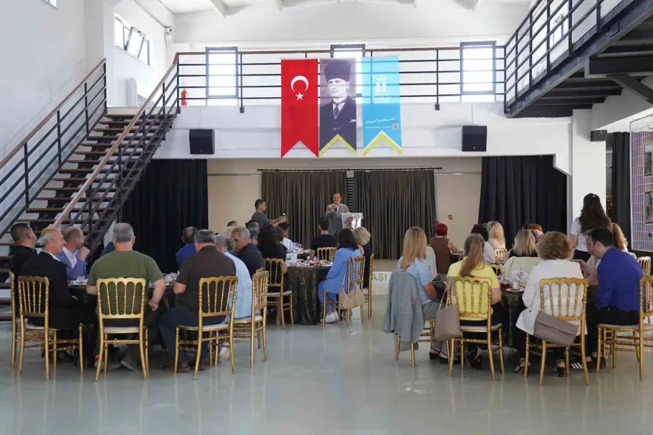 Başkan Ataç muhtarlarla buluştu